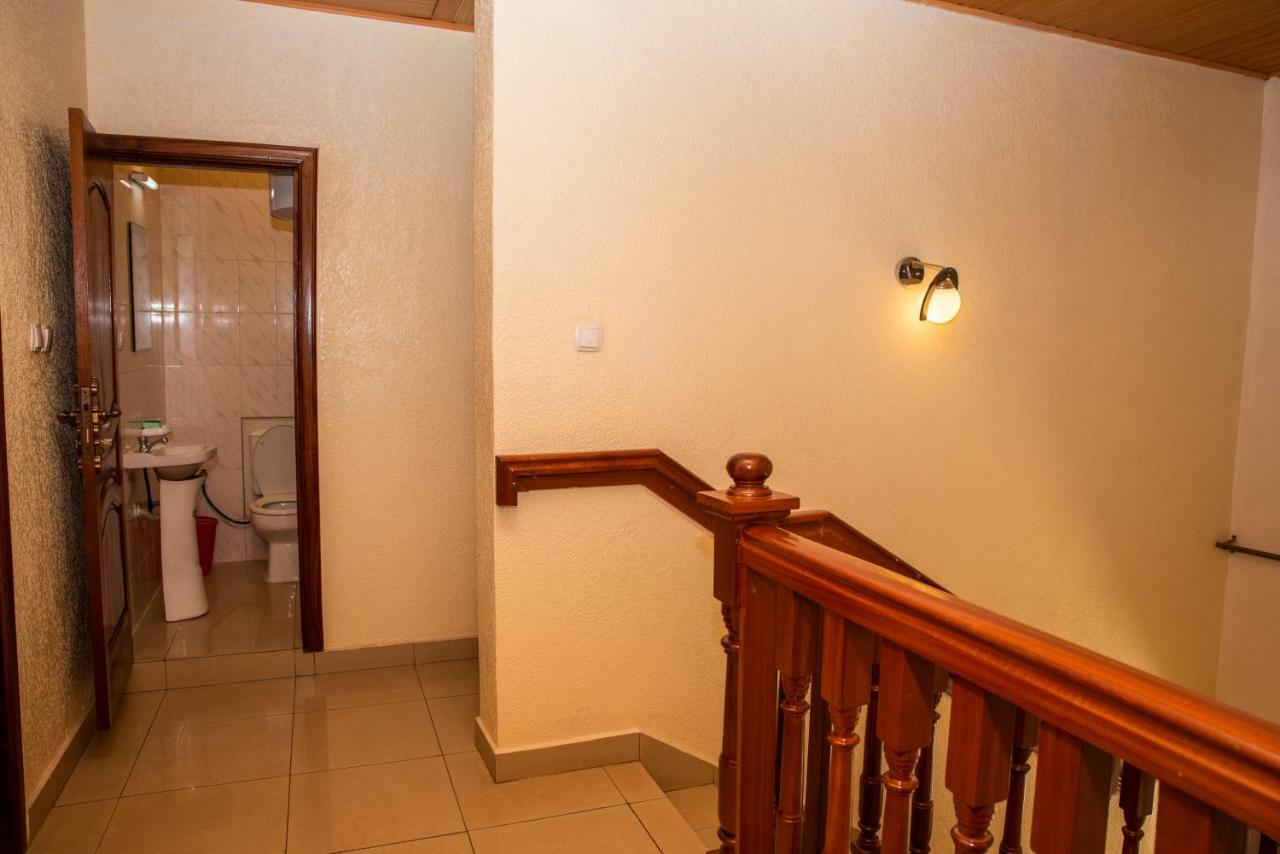 Kigali Castle Hostel Ngoại thất bức ảnh