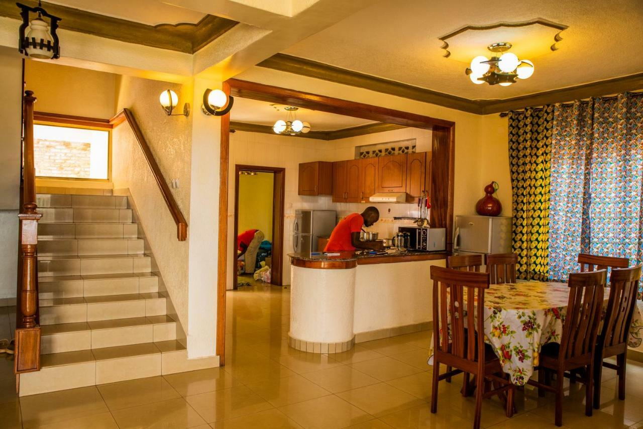 Kigali Castle Hostel Ngoại thất bức ảnh